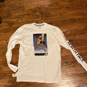 XL Long Sleeve North Face Tee